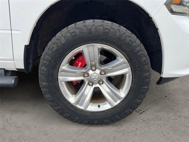 Photo of 2017 Bright White Clearcoat RAM 1500