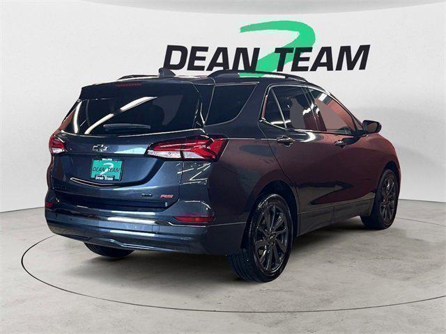 Photo of 2022 Iron Gray Metallic Chevrolet Equinox