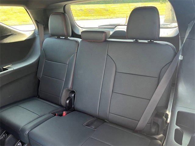 Photo of 2024 Mosaic Black Metallic Chevrolet Traverse