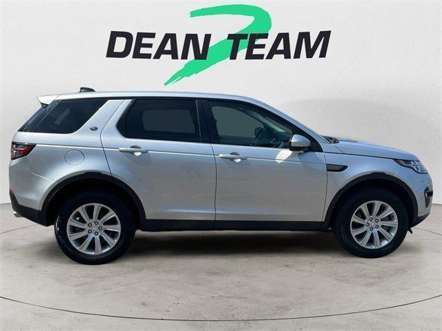 Photo of 2019 Indus Silver Metallic Land Rover Discovery Sport