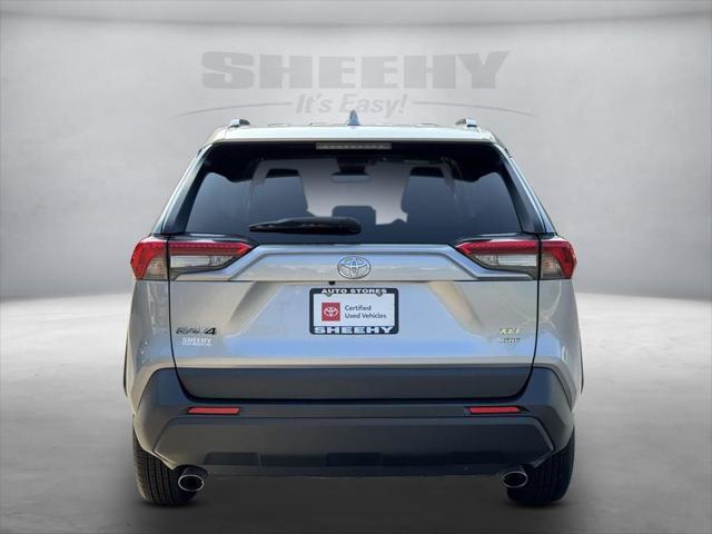 Photo of 2022 Silver Sky Metallic Toyota RAV4
