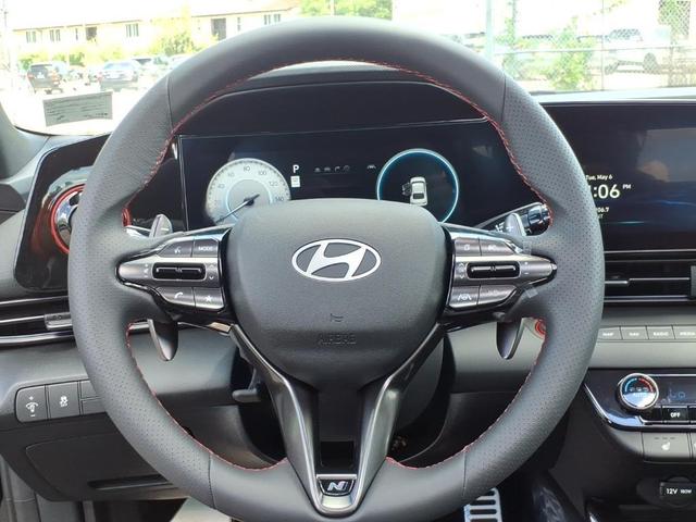 Photo of 2025 Abyss Black Hyundai ELANTRA