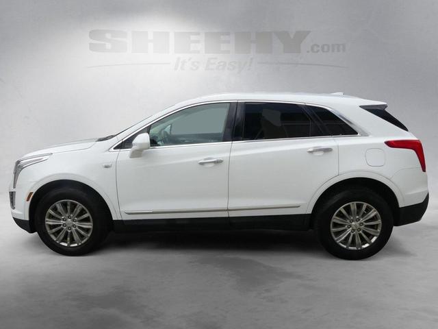 Photo of 2017 Crystal White Tricoat Cadillac XT5