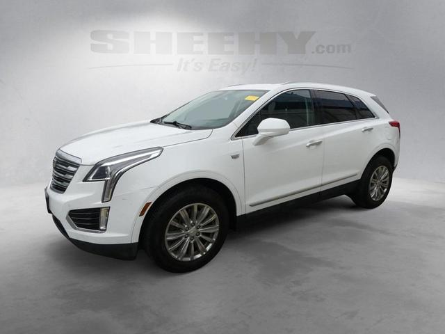 Photo of 2017 Crystal White Tricoat Cadillac XT5