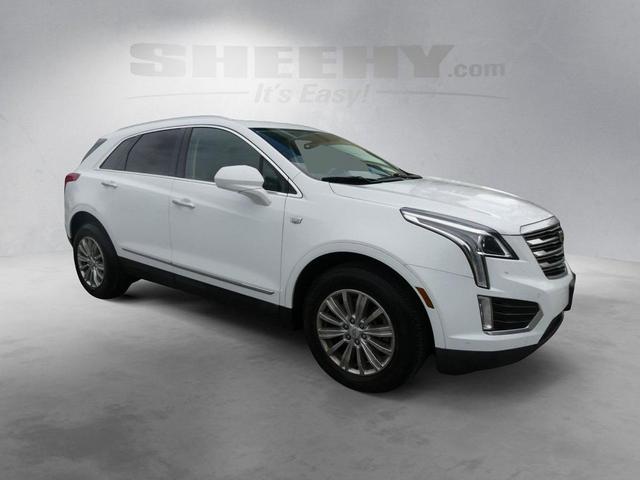 Photo of 2017 Crystal White Tricoat Cadillac XT5