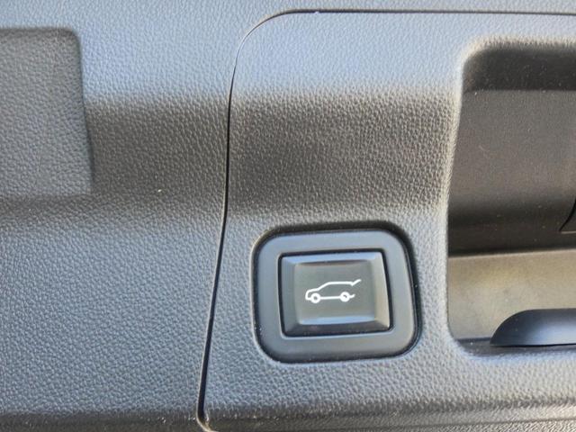 Photo of 2022 Summit White GMC Acadia