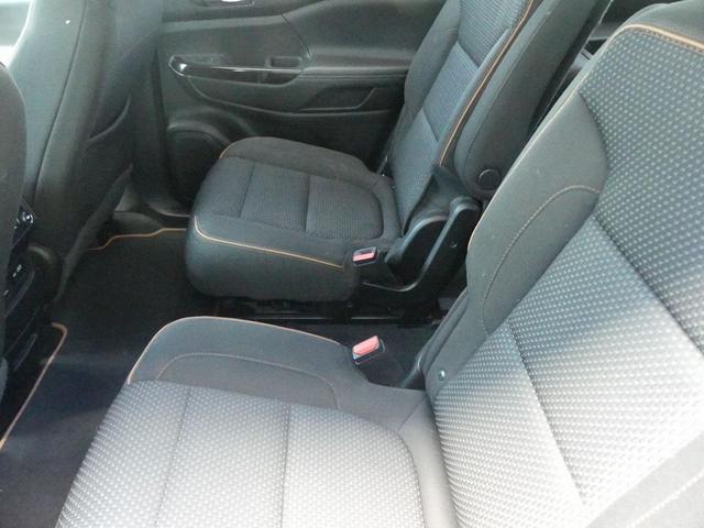 Photo of 2022 Summit White GMC Acadia