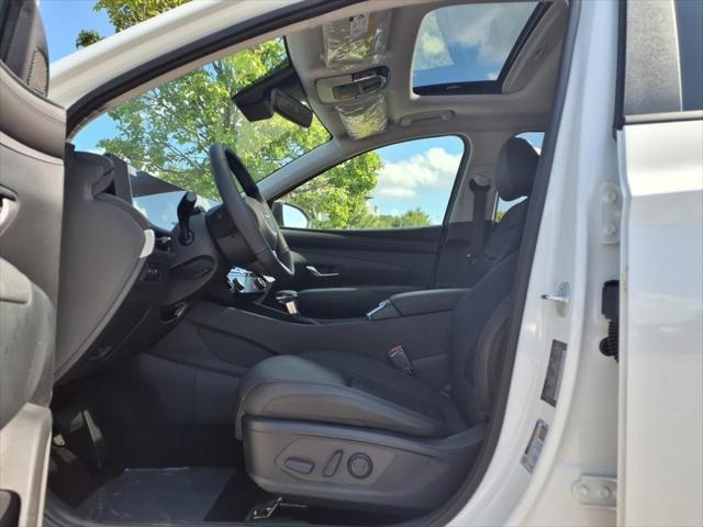 Photo of 2025 Serenity White Pearl Hyundai TUCSON
