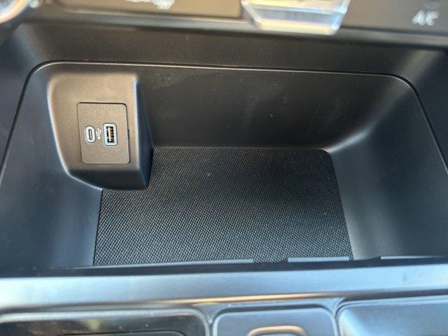 Photo of 2024 Oxford White Ford F-150