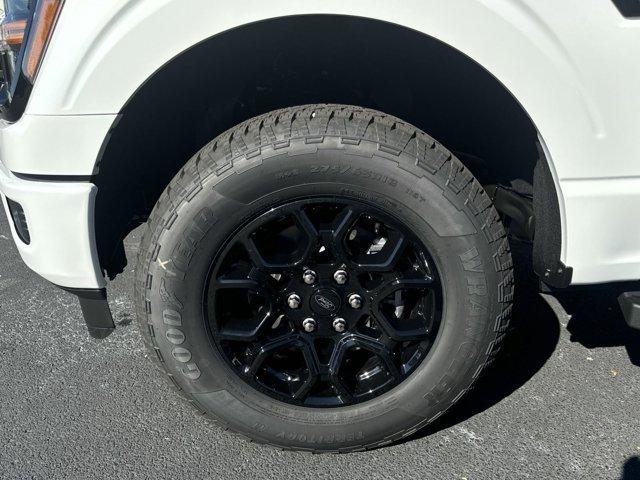 Photo of 2024 Oxford White Ford F-150