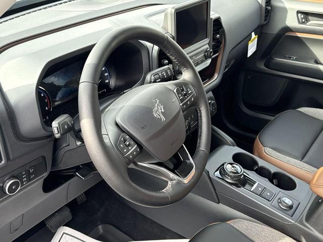 Photo of 2024 Oxford White Ford Bronco Sport