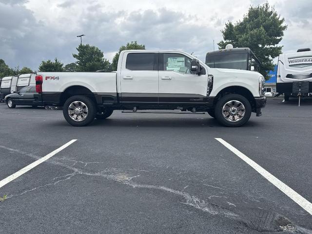 Photo of 2025 Star White Ford F-350