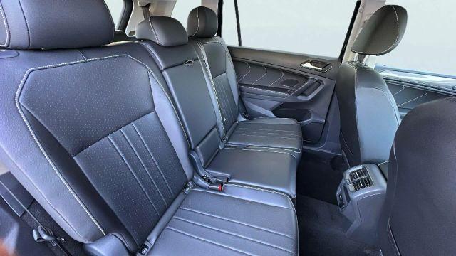 Photo of 2024 Deep Black Pearl Effect Volkswagen Tiguan