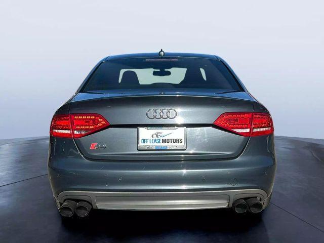 Photo of 2010 Gray Audi S4