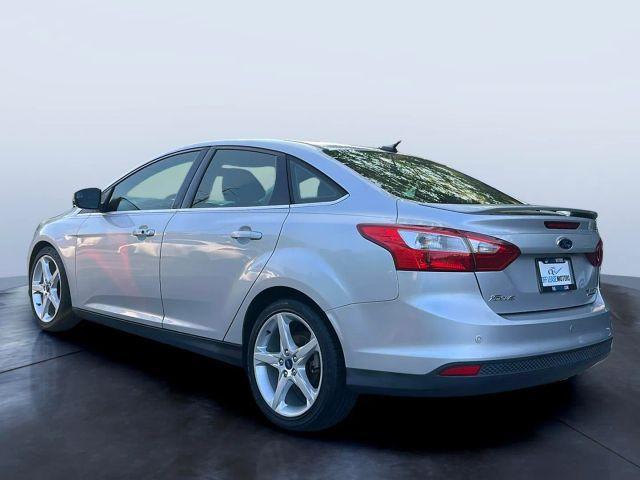 Photo of 2013 Silver Ford Focus