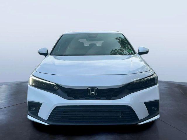 Photo of 2022 White Honda Civic
