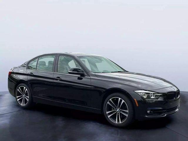 Photo of 2018 Black BMW 330