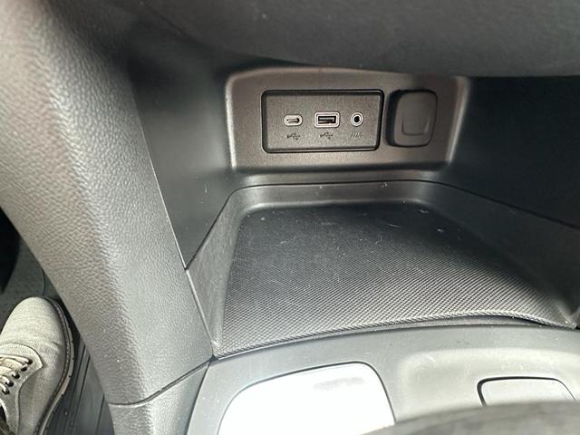 Photo of 2022 Silver Ice Metallic Chevrolet Equinox