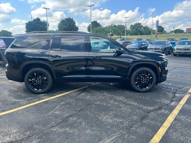 Photo of 2025 Mosaic Black Metallic Chevrolet Traverse