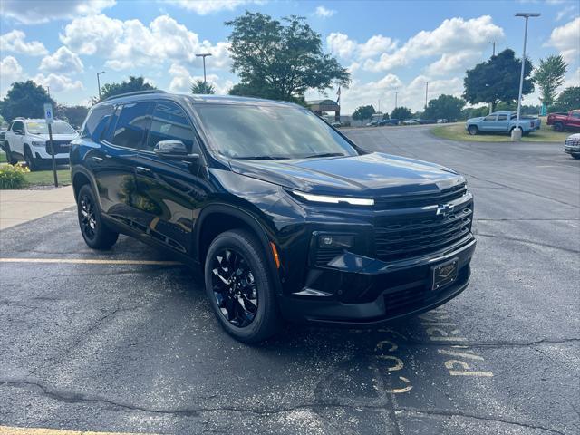 Photo of 2025 Mosaic Black Metallic Chevrolet Traverse