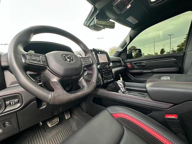 Photo of 2024 Diamond Black Crystal Pearlcoat RAM 1500