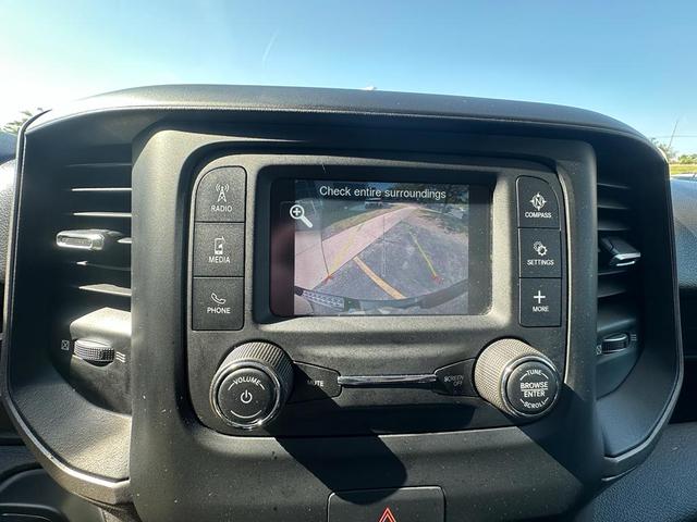 Photo of 2019 Granite Crystal Metallic Clearcoat RAM 1500