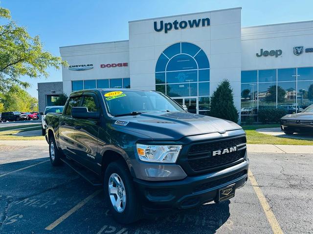 Photo of 2019 Granite Crystal Metallic Clearcoat RAM 1500