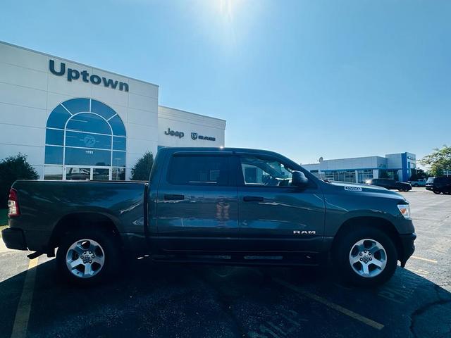Photo of 2019 Granite Crystal Metallic Clearcoat RAM 1500