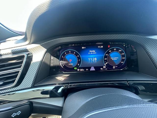 Photo of 2025 Opal White Pearl Volkswagen Atlas Cross Sport