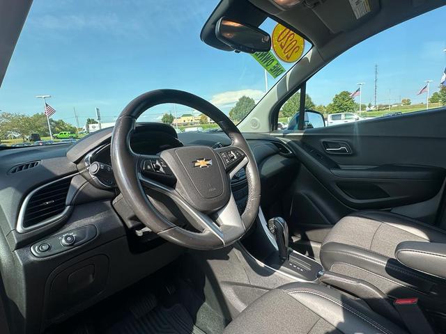 Photo of 2020 Pacific Blue Metallic Chevrolet Trax