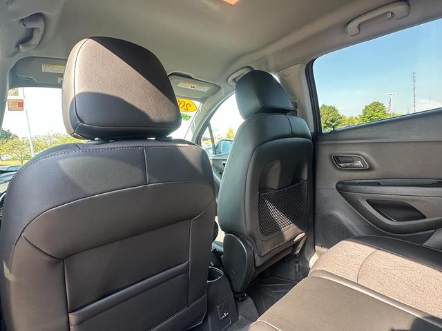 Photo of 2020 Pacific Blue Metallic Chevrolet Trax