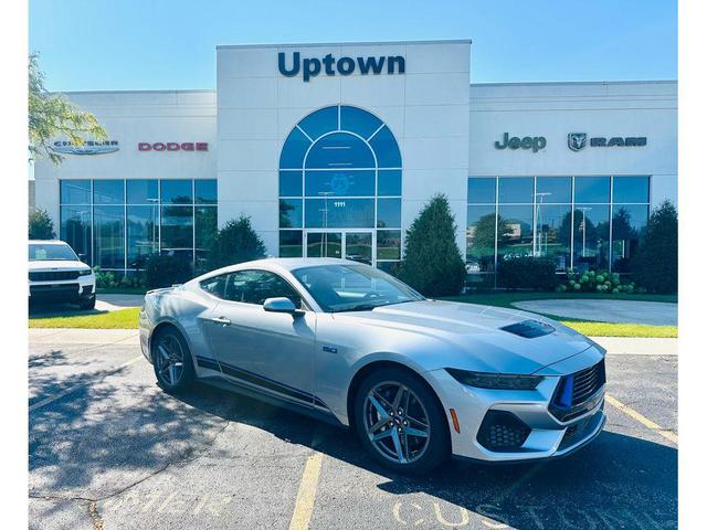 Photo of 2025 Iconic Silver Metallic Ford Mustang