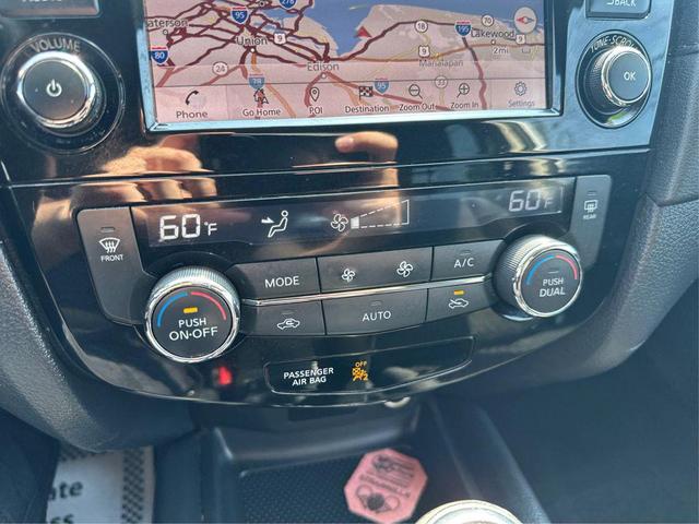 Photo of 2018 Brilliant Silver Nissan Rogue