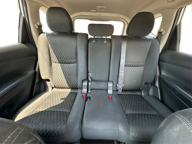 Photo of 2018 Brilliant Silver Nissan Rogue