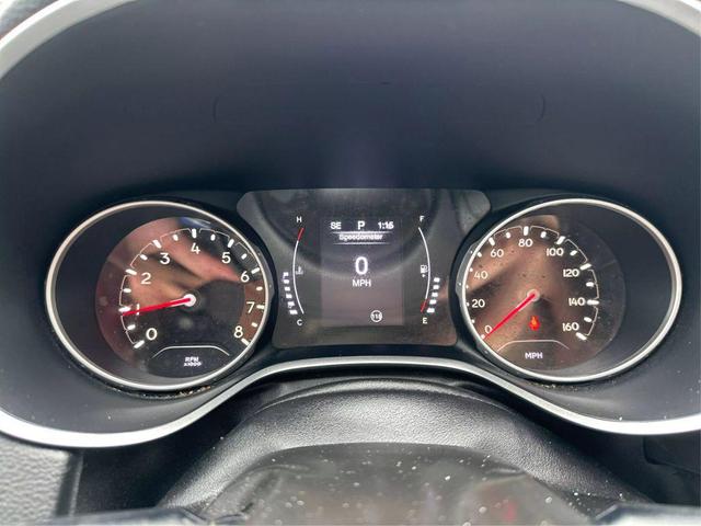 Photo of 2019 Olive Green Pearlcoat Jeep Compass