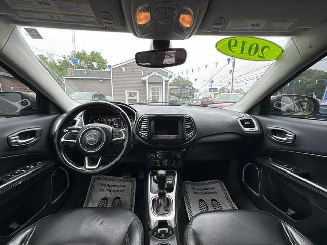 Photo of 2019 Olive Green Pearlcoat Jeep Compass