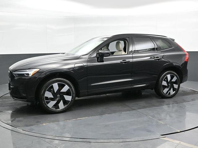 Photo of 2025 Onyx Black Metallic Volvo XC60 Plug-In Hybrid