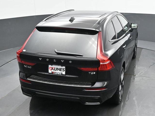 Photo of 2025 Onyx Black Metallic Volvo XC60 Plug-In Hybrid