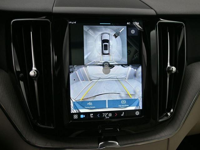 Photo of 2025 Onyx Black Metallic Volvo XC60 Plug-In Hybrid