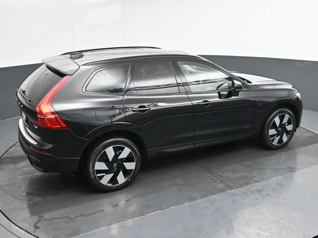 Photo of 2025 Onyx Black Metallic Volvo XC60 Plug-In Hybrid