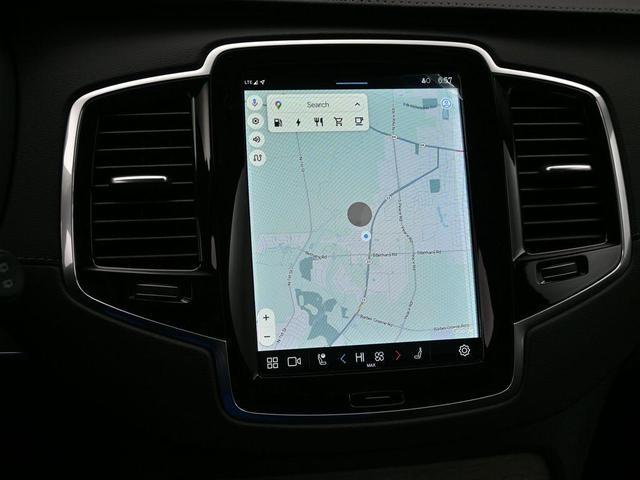 Photo of 2025 Metallic Volvo XC90 Plug-In Hybrid
