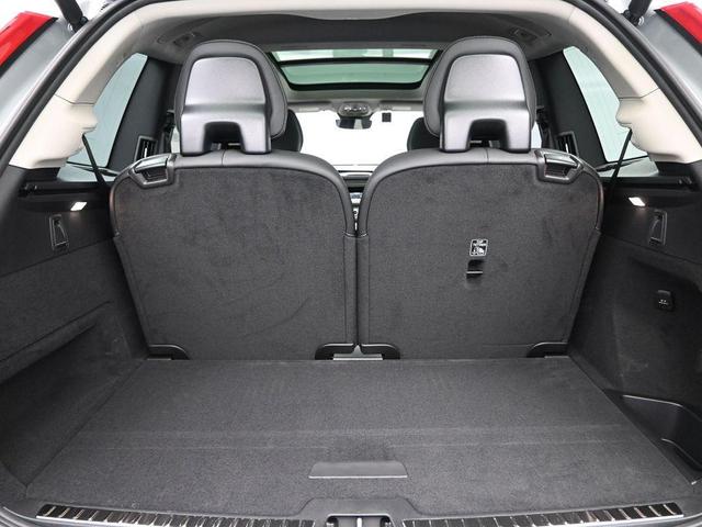 Photo of 2025 Metallic Volvo XC90 Plug-In Hybrid