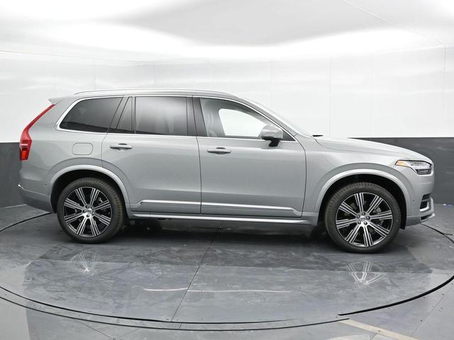 Photo of 2025 Metallic Volvo XC90 Plug-In Hybrid