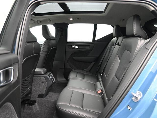Photo of 2025 Fjord Blue Metallic Volvo XC40