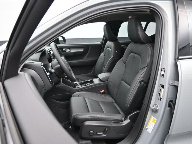 Photo of 2026 4000 / 0000 Volvo XC40