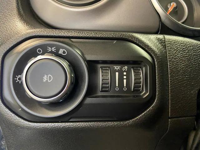 Photo of 2022 Black Clearcoat Jeep Wrangler Unlimited