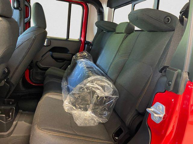 Photo of 2025 Firecracker Red Clearcoat Jeep Gladiator