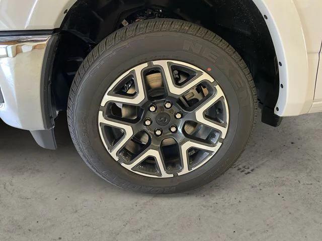 Photo of 2026 Bright White RAM 1500