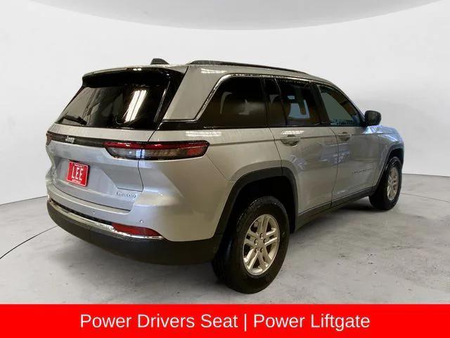 Photo of 2025 Silver Zynith Jeep Grand Cherokee