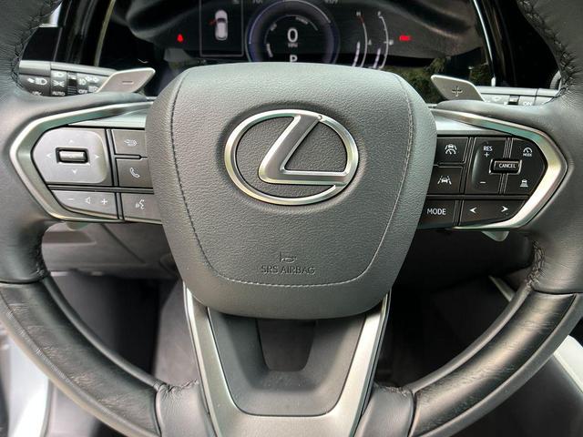 Photo of 2024 Iridium Lexus RX 350
